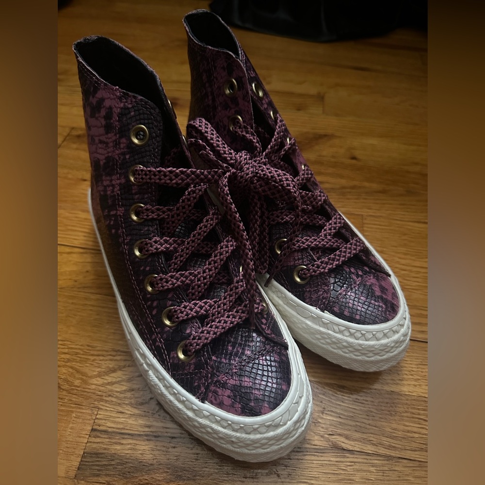CONVERSE CHUCK TAYLOR 70s WOMENS size 5